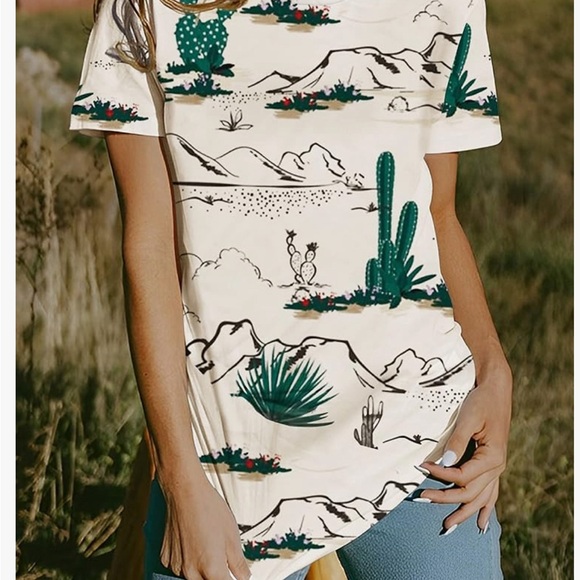 Cactus Graphic T shirt Women Sz small. NWOT - Picture 2 of 6